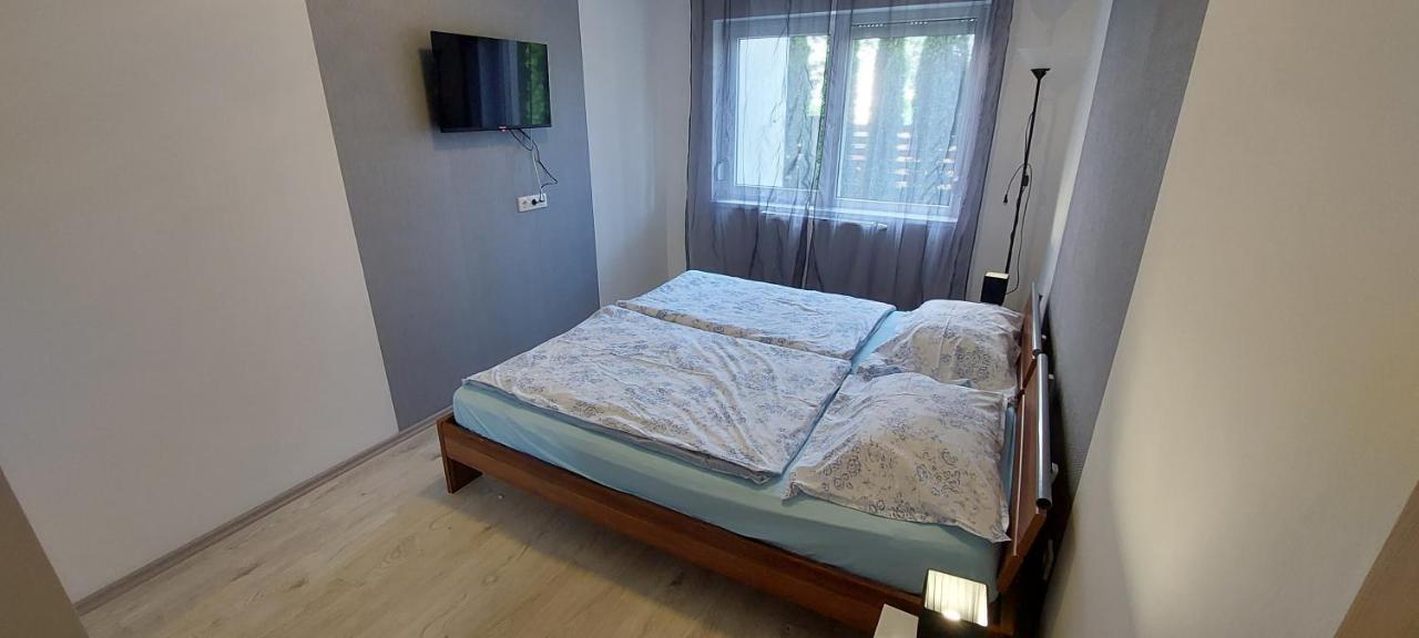 Laguna Beach Apartmanok Siófok Exterior foto